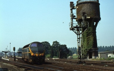 Leuze - SNCB K04434-09 (2).jpg